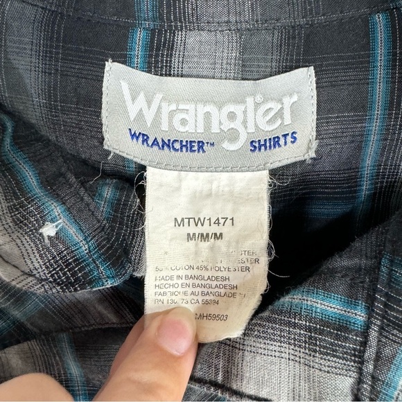 Wrangler Pearl Snap Blue Black Plaid Long Sleeve Button Down Western Rodeo Top - Picture 4 of 4